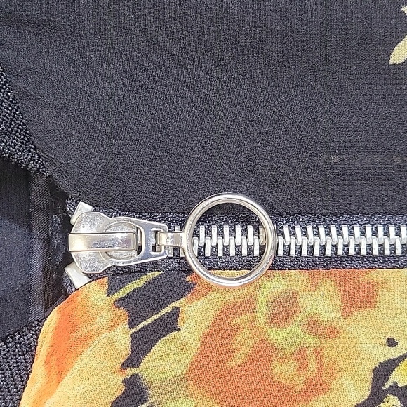 Forever 21 black floral light jacket size Medium - Picture 4 of 8